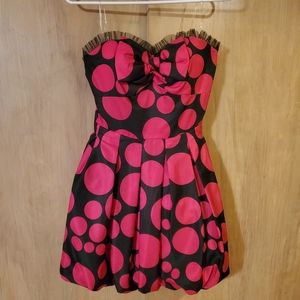 Red and black sleeveless dress